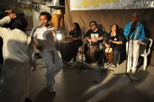 36ee3b 305b01e66d8141838c0115d57f35d4d4mv2