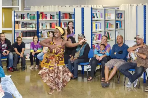 36ee3b 988f7c5e00d44780a9db182028c54a34mv2